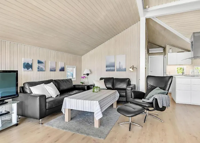 בית נופש Lovely In With Wifi קרטמינדה